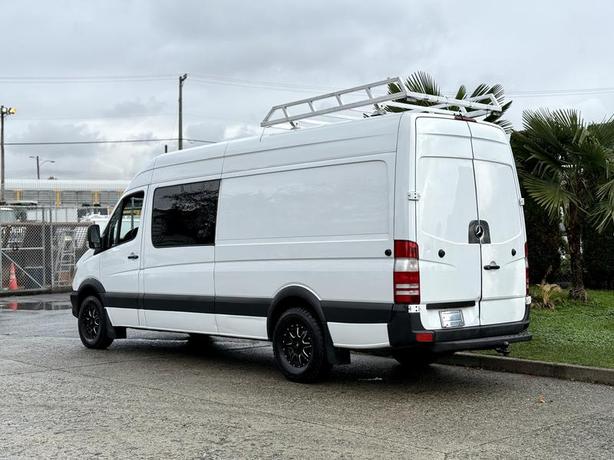 2015 Mercedes-Benz Sprinter 2500 High Roof Cargo Van 170 inch wheelbase Diesel image 7