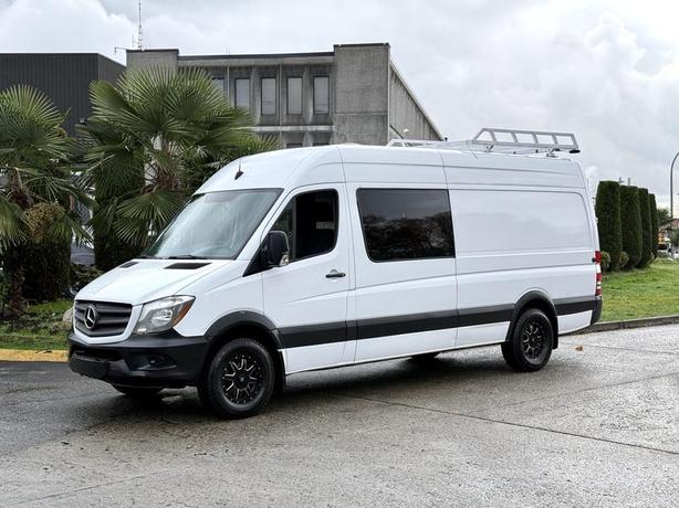 2015 Mercedes-Benz Sprinter 2500 High Roof Cargo Van 170 inch wheelbase Diesel image 5
