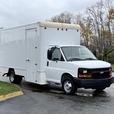 2008 Chevrolet Express 3500 16-Foot Cube Van with Power Tommy Lift Gate thumbnail image 1