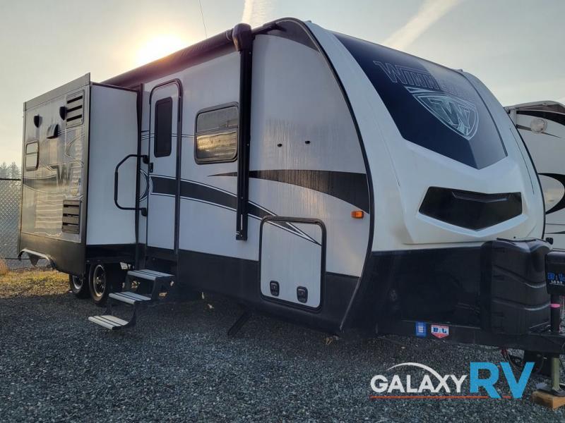 Used 2019 Winnebago Minnie Plus 27RBDS display photo