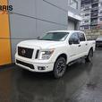 2018 Nissan Titan 4x4 Crew Cab PRO-4X | No Reported Accidents! thumbnail image