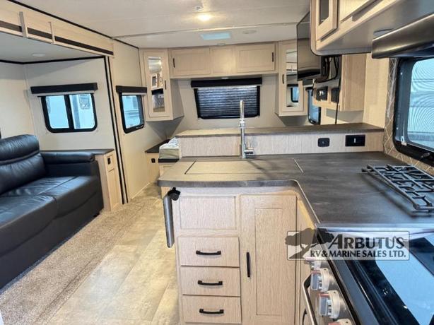 Used 2023 Coachmen RV Apex 211 RBS image 8