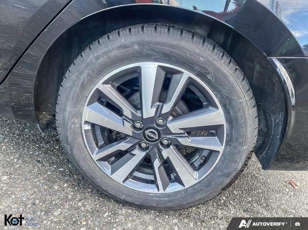 2023 Nissan Versa SV image 6