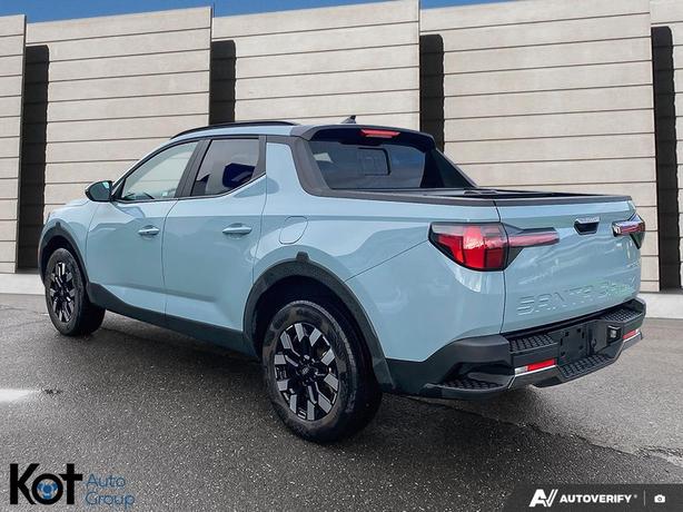 2025 Hyundai Santa Cruz Preferred BLUETOOTH APPLE CARPLAY! TOUCH-SCREEN DISPLAY! image 4