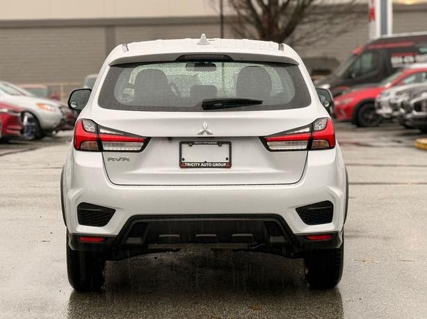 2024 Mitsubishi RVR ES - No Accidents, One Owner, Heated Seats image 6