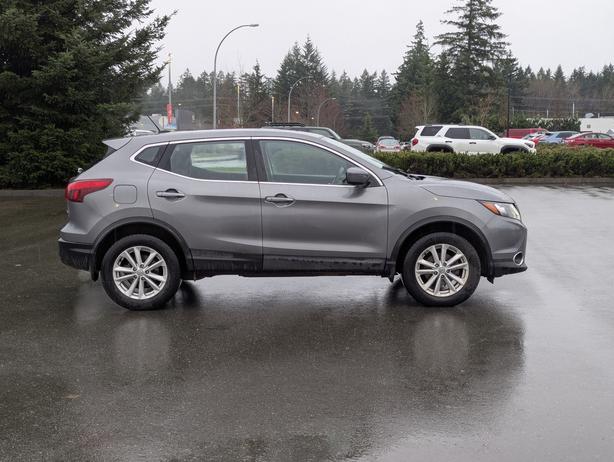 2018 Nissan Qashqai S - No Accidents, AWD, Heated Seats image 5