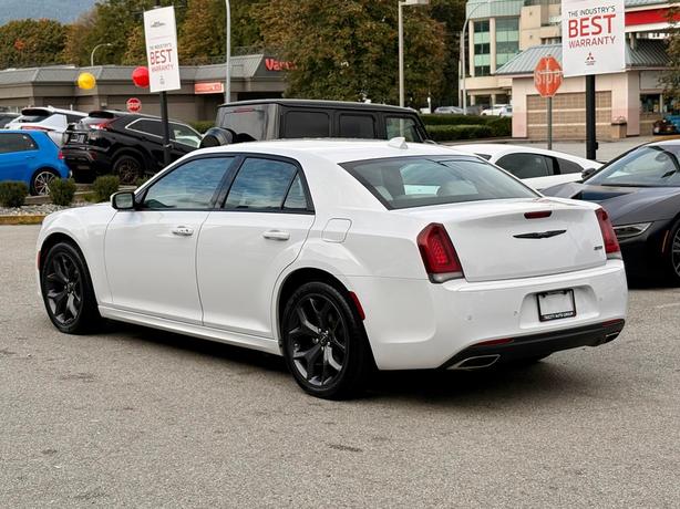 2023 Chrysler 300 Touring L - No Accidents, Leather, Navigation image 8