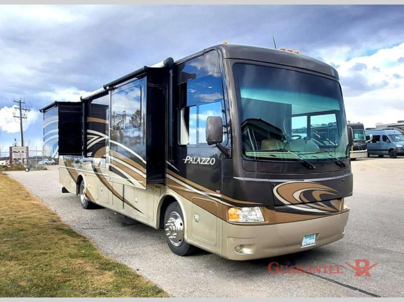 Used 2014 Thor Motor Coach PALAZZO 35.1 display photo