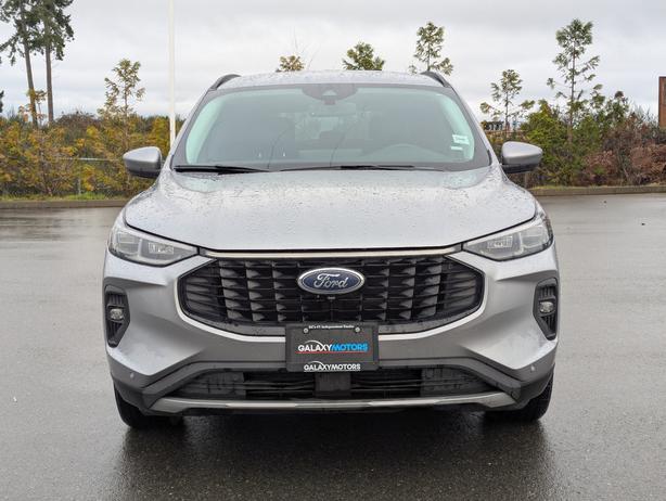 2024 Ford Escape Platinum - No Accidents, AWD, Heated Seats, NAV image 3