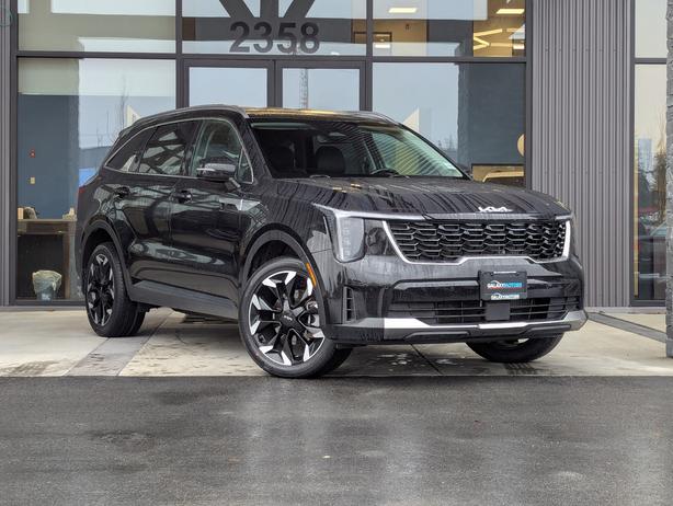 2024 Kia Sorento EX - AWD, Heated Seats/Steering Wheel, 7 Passenger image 4