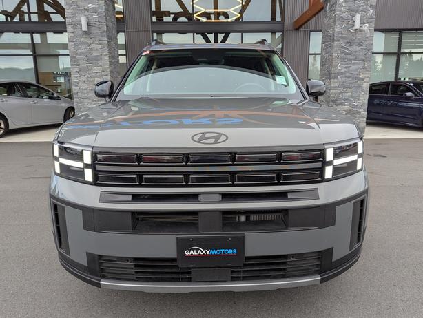 2025 Hyundai Santa Fe XRT - No Accidents, AWD, Sunroof, Heated Seats image 3