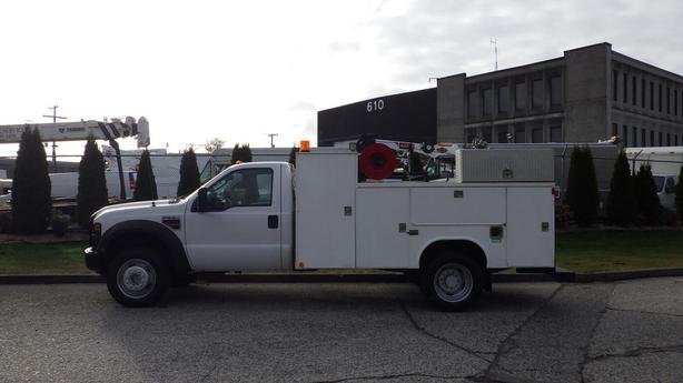 2010 Ford F-550 Utility Crane Service Truck 2WD Diesel image 6