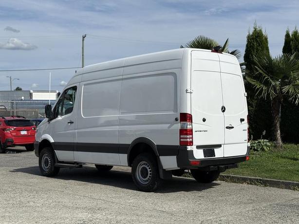 2017 Mercedes-Benz Sprinter 2500 4x4 Cargo Van with Rear Shelving image 7
