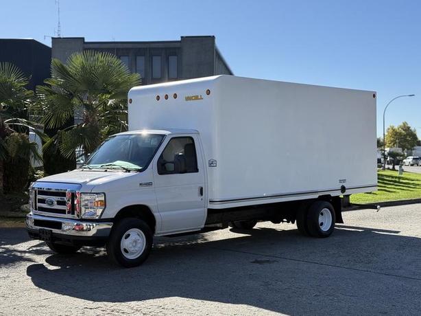 2019 Ford E-450 Super Duty 16-Foot Cube Van with Loading Ramp image 5
