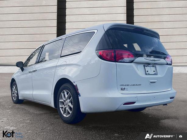 2021 Chrysler Grand Caravan SXT 2WD V6! FULLY INSPECTED! UCONNECT AUDIO SYSTEM W image 4
