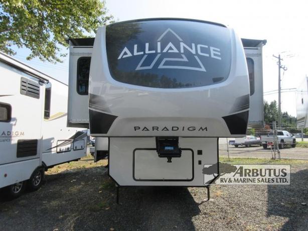 Used 2023 Alliance RV Paradigm 385FL image 2