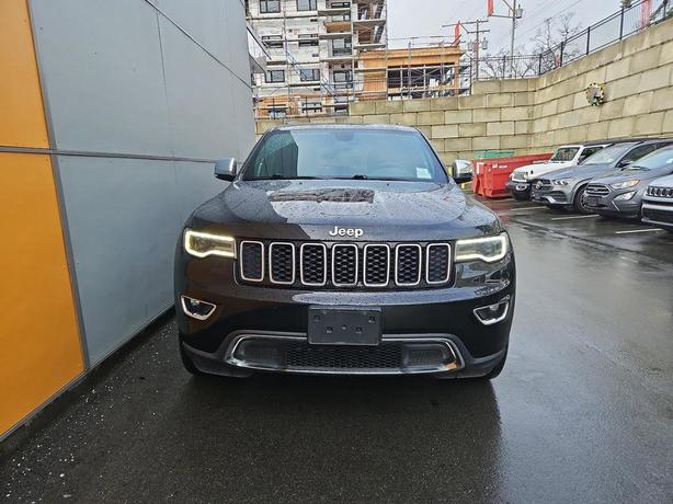 2017 Jeep Grand Cherokee Limited | Remote Start | Heated Seats! image 2