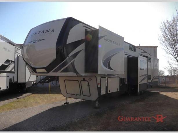 Used 2018 Keystone RV Montana High Country 384BR image 3
