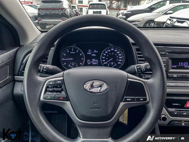 2017 Hyundai Elantra LE BLUETOOTH APPLE CARPLAY! KEY-LESS ENTRY! clearance image 7