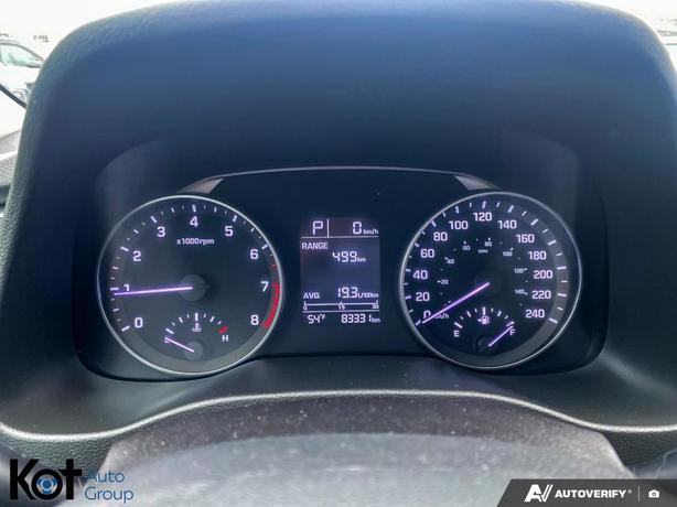 2017 Hyundai Elantra LE BLUETOOTH APPLE CARPLAY! KEY-LESS ENTRY! clearance image 8