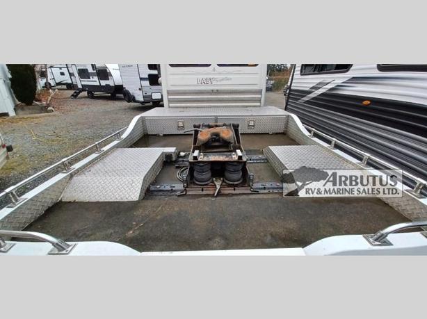 Used 1999 Freightliner FL FL image 8