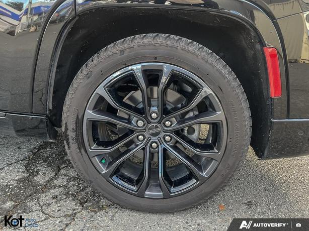 2023 Jeep Grand Wagoneer SERIES 3 FULLY LOADED!! $27,881 OFF HUGE DEMO DISCOUNT! image 6