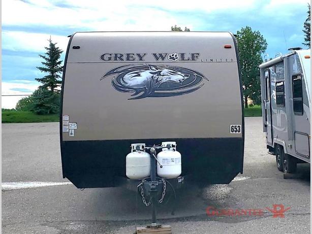 Used 2018 Forest River RV Cherokee Grey Wolf 22MKSE image 3