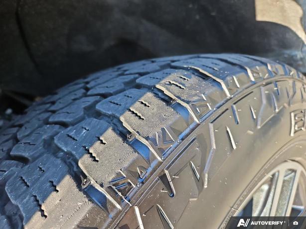 2019 GMC Sierra 1500 AT4 Crew Cab | Heated Seats | Premium Leather! clearance image 7