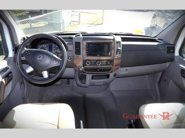 Used 2019 Thor Motor Coach Synergy 24SS image 7