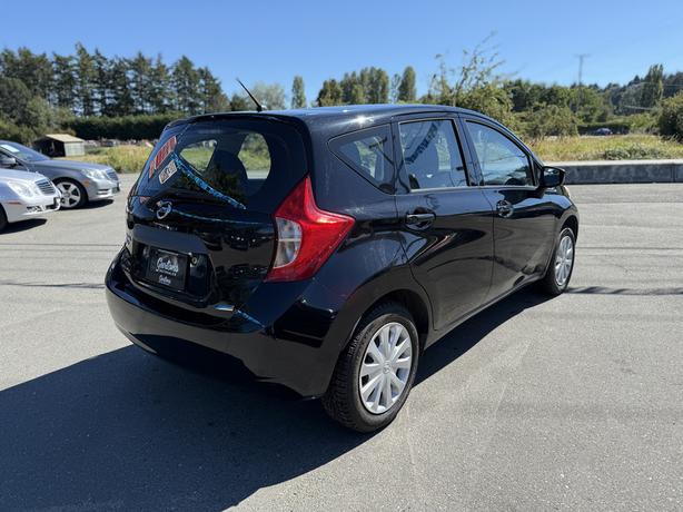 2015 Nissan Versa image 7