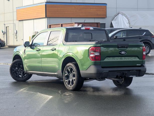 2025 Ford Maverick Lariat Hybrid - No Accidents, Sunroof, Leather image 8