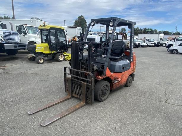 2010 Toyota 7FGGU25 Forklift Propane image 1
