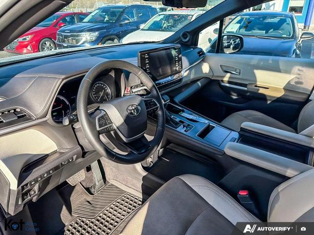 2024 Toyota Sienna Limited FULL LOAD! LEATHER! SUNROOF! HEV! ONE OWNER! NO ACCID image 6