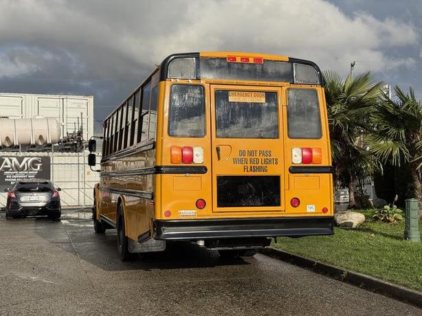 2022 Freightliner B2 36-Passenger Cummins Diesel Bus image 8
