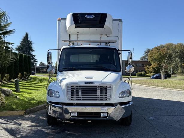 2017 Freightliner M2 106 18-Foot Reefer Cube Van – Cummins Diesel image 3