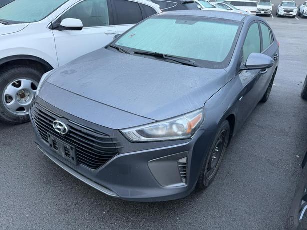 2019 Hyundai IONIQ Hybrid Essential ONE OWNER! NO ACCIDENT! HEATED STEERING WHEE image 2