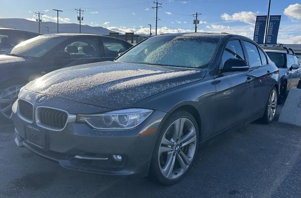 2012 BMW 3 Series 335i AUTO KEYLESS ENTRY, LEATHER SEATS, POWER WINDOWS,RWD, AND image 1