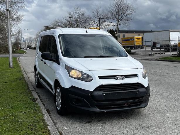 2016 Ford Transit Connect Cargo Van XL LWB image 2