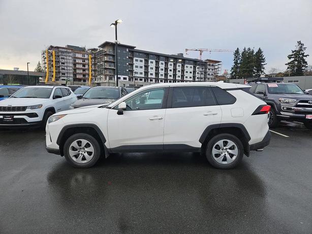 2022 Toyota RAV4 LE | Heated Seats! image 3