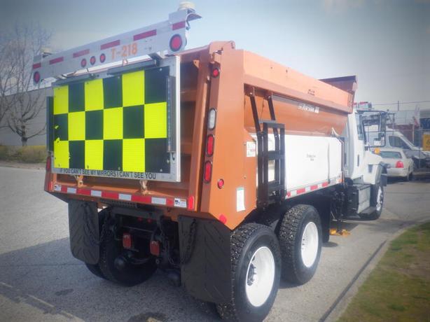 2016 International WorkStar 7500 Tandem Axle Dump Truck with Air Brakes Diesel image 8