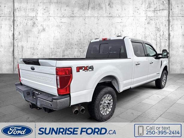 2022 Ford Super Duty F-350 SRW Lariat - COMMNADING PERFORMANCE, INTELLIGENT ENGI image 5