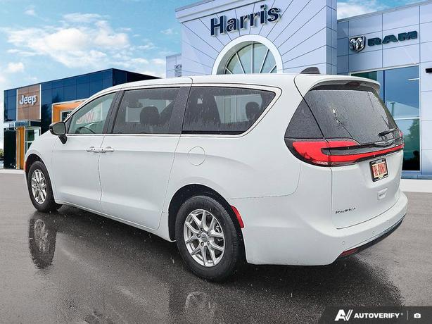 2024 Chrysler Pacifica Touring | Bluetooth Connectivity | Low Km's! image 4