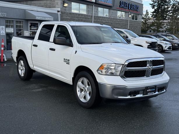 2023 Ram 1500 Classic SLT 4WD- BC Local & Rear Back-Up Camera image 4