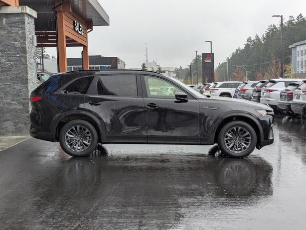 2025 Mazda CX-70 GS-L - No Accidents, Leather, Heated Seats image 5