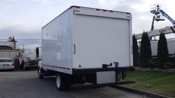 2012 International TerraStar 16 Foot Cube Van 3 Seater Diesel image 8