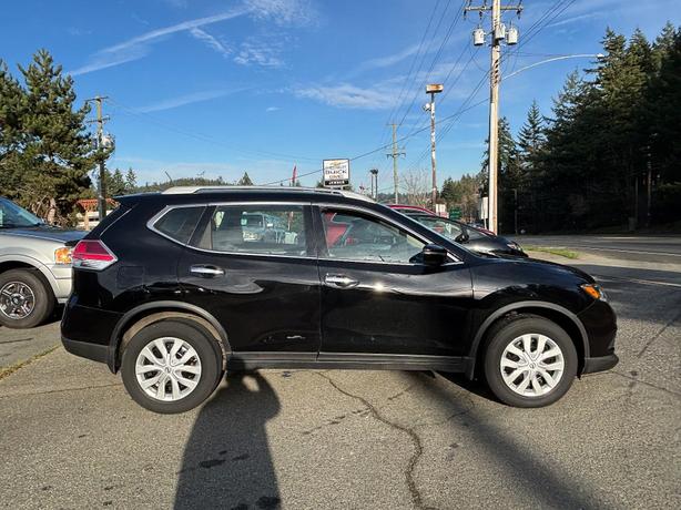 2015 Nissan  Rogue Awd Low K Suv awd 42k super low k image 4