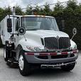 2012 International DuraStar 4300 M6000 Schwarze Sweeper Diesel thumbnail image 2