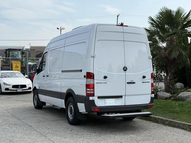 2012 Mercedes-Benz Sprinter 2500 144-in. WheelBase Diesel Cargo Van with Shelvin image 8