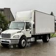 2017 Freightliner M2 106 Cummins 20-Foot Cube Van with Side Door thumbnail image 4