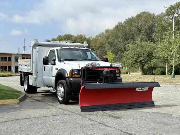 2007 Ford F-450 XL Super Duty Diesel Plow Truck with 8-Foot Dump Box image 2